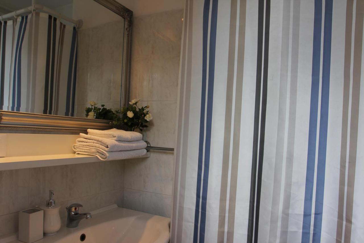 Rooms Ena โรวีน ภายนอก รูปภาพ